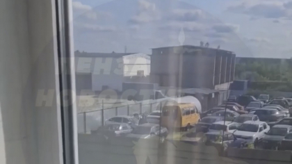 На штрафстоянке по улице Ижевской опустошили баки автомобилей